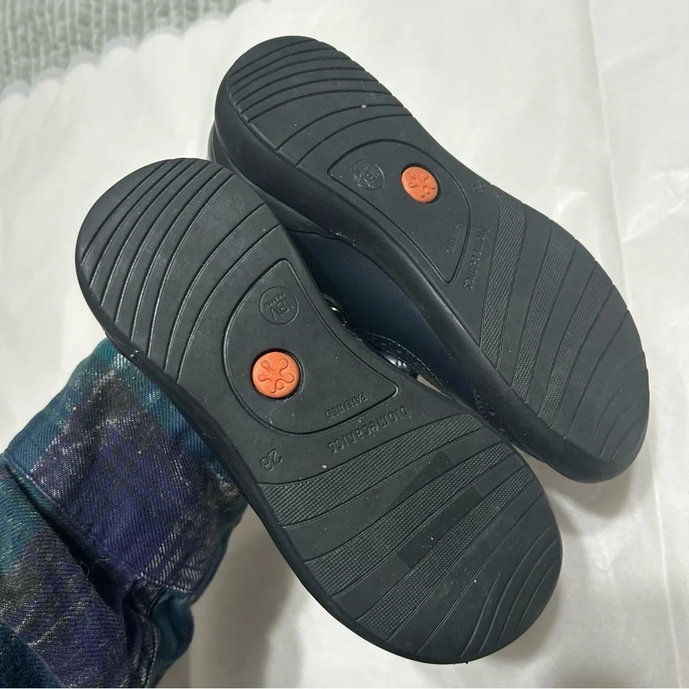 Biomechanics Black Leather Mary Jane Flats